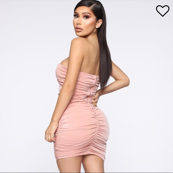 Fashion nova blush pink ruched dress - Picture 3 of 4
